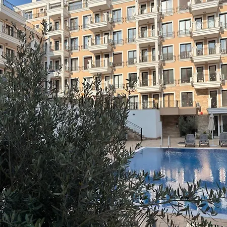 Boutique & Design - Emperium 1 * Свети-Влас